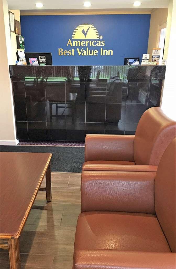 Americas Best Value Inn At Central Valley Interior photo
