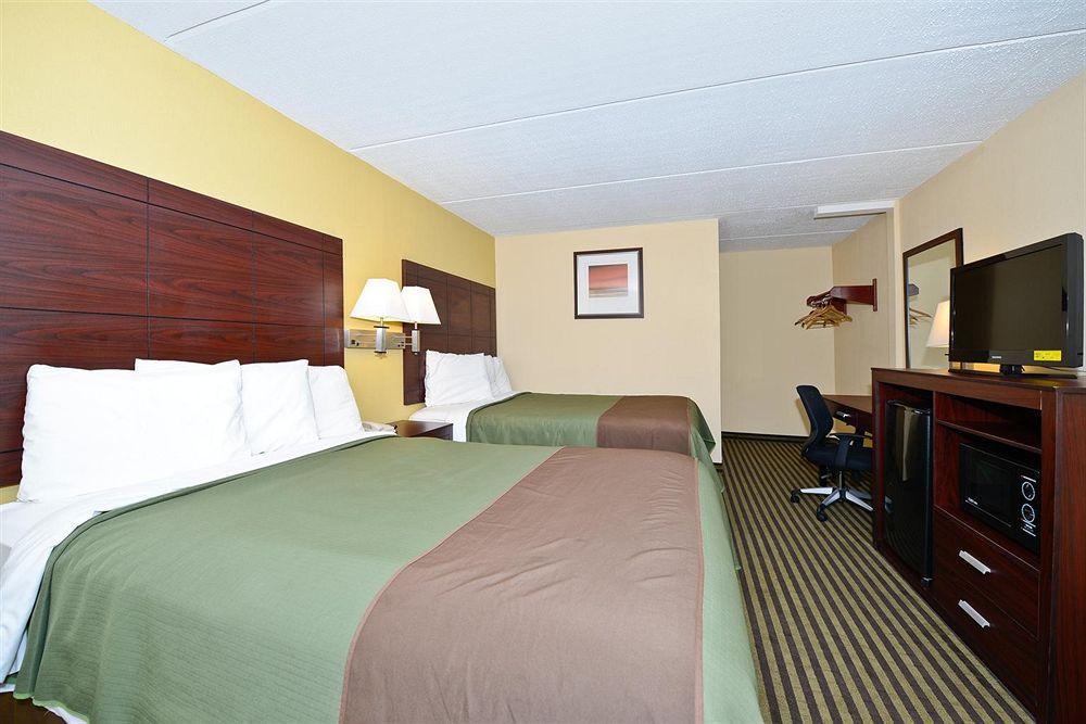 Americas Best Value Inn At Central Valley Room photo