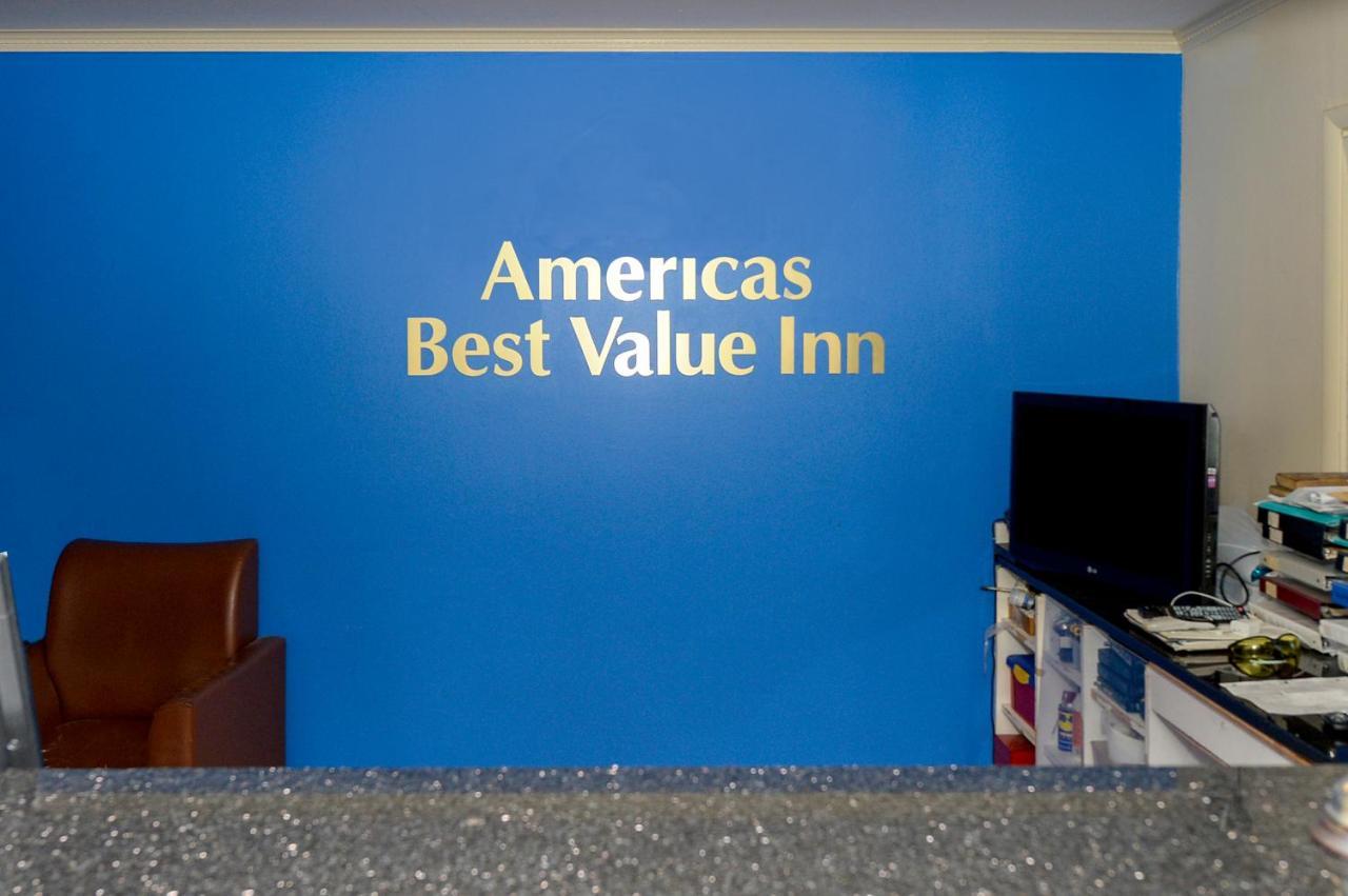 Americas Best Value Inn At Central Valley Exterior photo